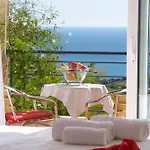 Hotel Felix & Lucia Simona Mousata