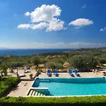 Hotell Felix & Lucia Simona Mousata